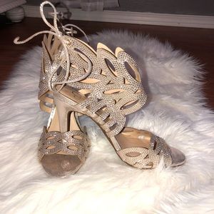 Jessica Simpson Gem Wing Heels